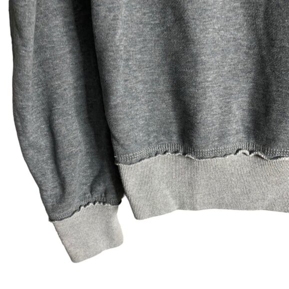 Universal Studios The Wizarding World of Harry Potter Gryffindor Sweatshirt - Picture 4 of 8